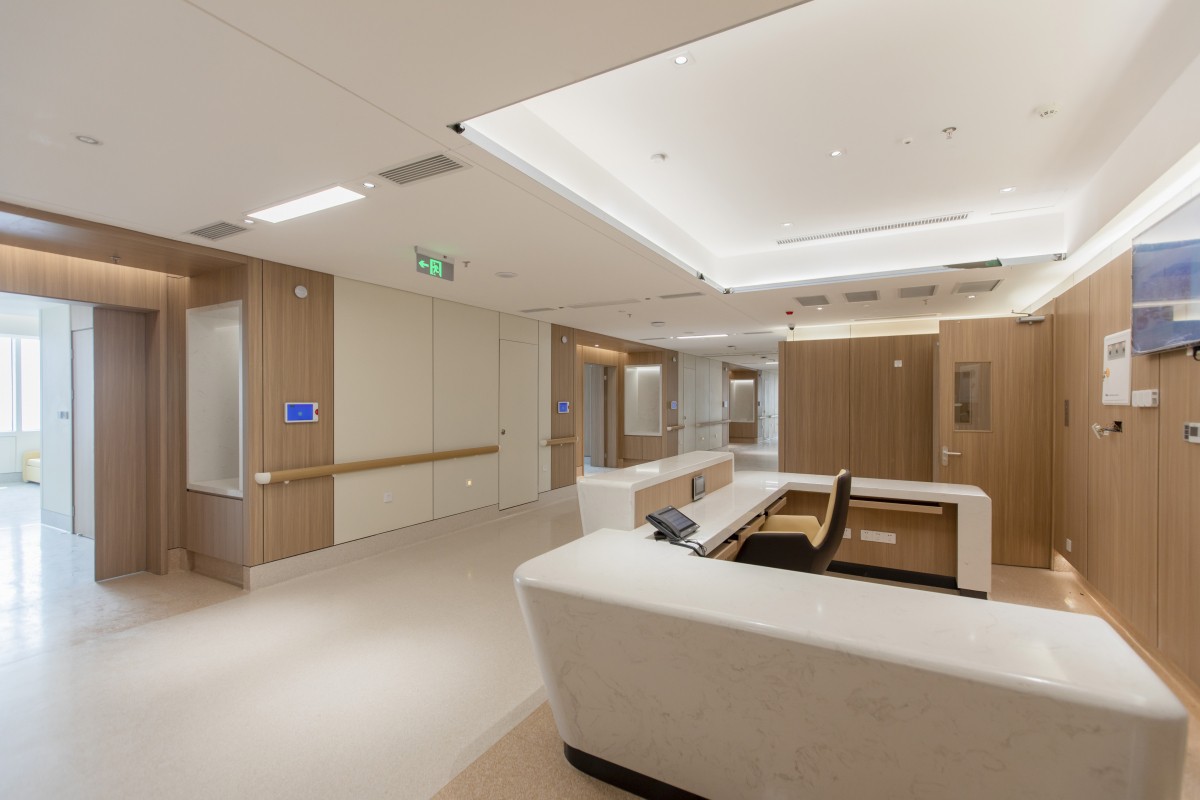 Reception area of the International Medical Center at Nansha campus.