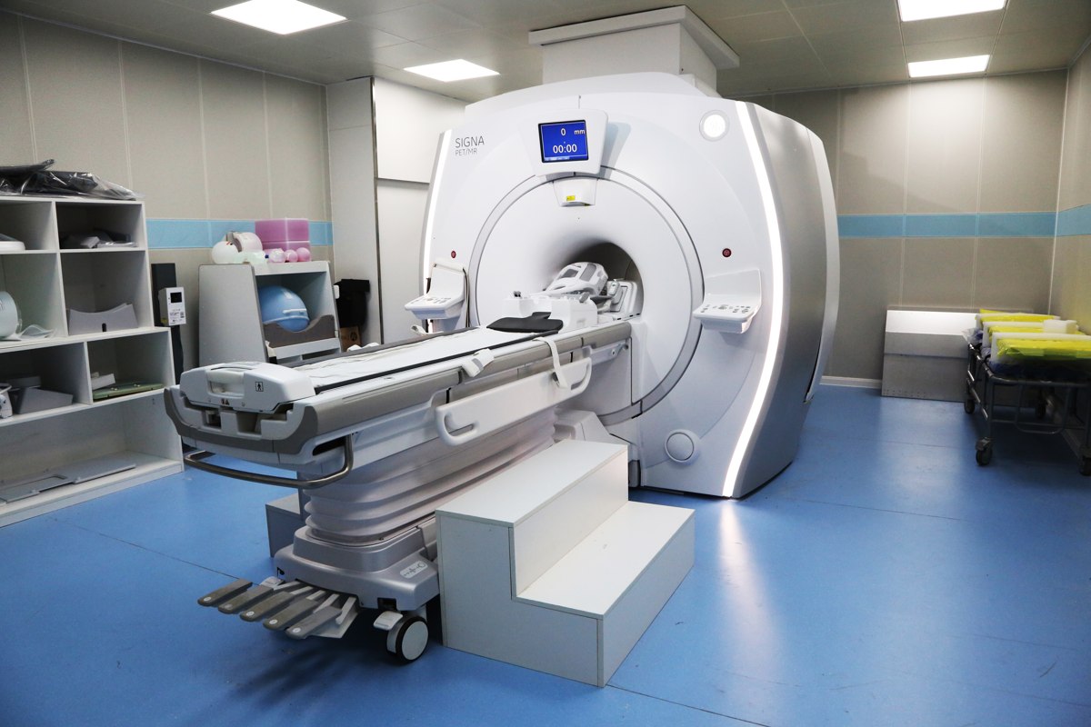 Magnetic resonance imaging room